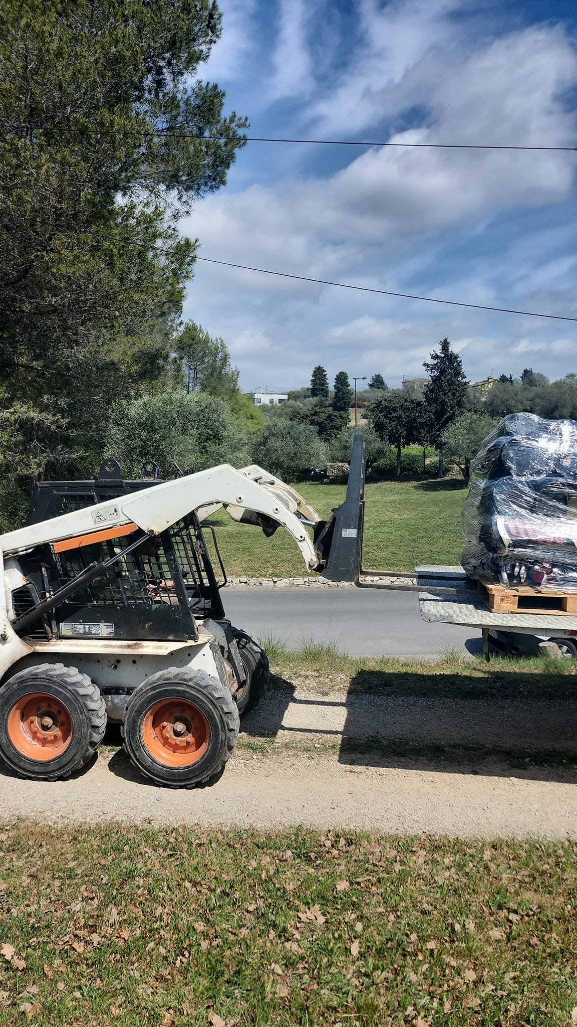 6 palettes de materiel de golf pour Dakar - 2